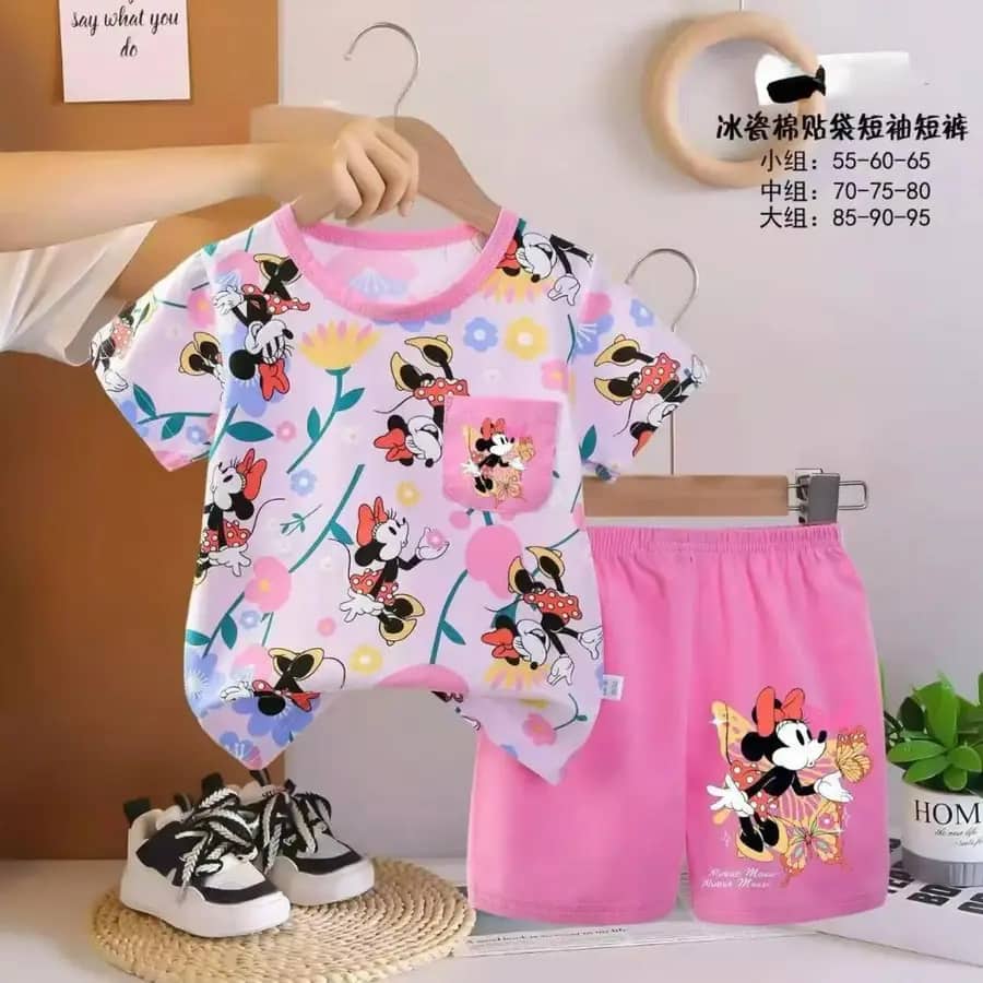 ست تیشرت شلوارک دخترانه طرح Minnie Mouse با یقه صورتی و شلوارک صورتی — کد 22074 فروشگاه نی نی قشم