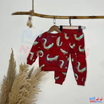 ست دورس بچه گانه رنگ گوجه ای طرح کروکودیل کوچولو